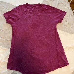 Lululemon t shirt